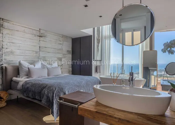 Avitan Premium & Luxury Вилла Адехе