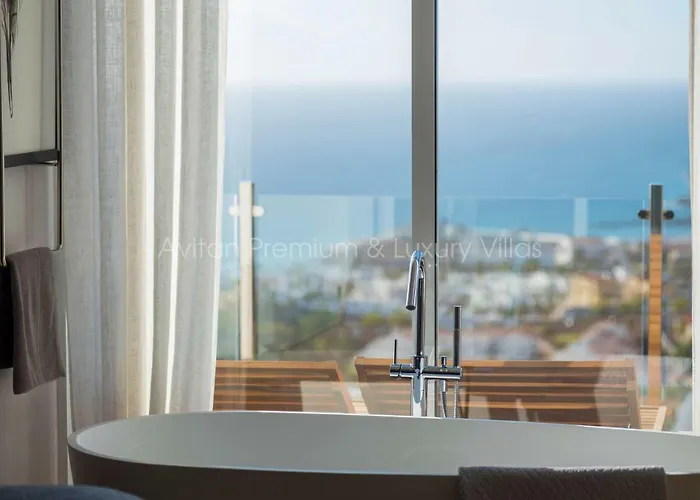 Вилла Avitan Premium & Luxury