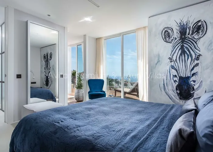 Вилла Avitan Premium & Luxury *